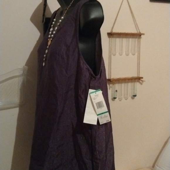 Lalic Halter Top - Picture 2 of 2